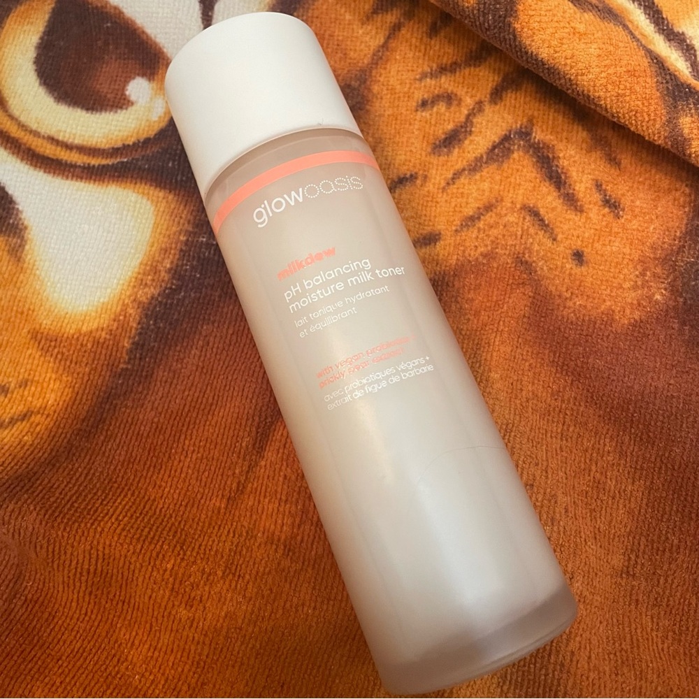 GlowOasis Milkdew pH Balancing Moisture Milk Toner